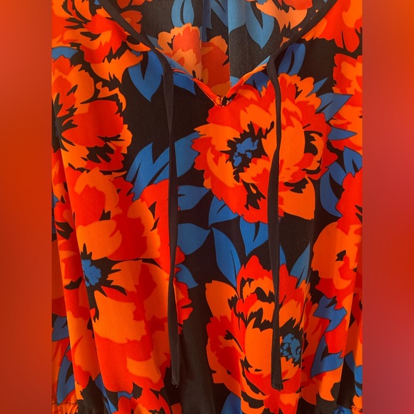 Vibrant Tommy Hilfiger Floral Dress - Picture 5 of 8